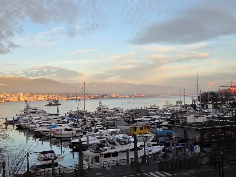 405 535 NICOLA STREET - photo 4 of 23