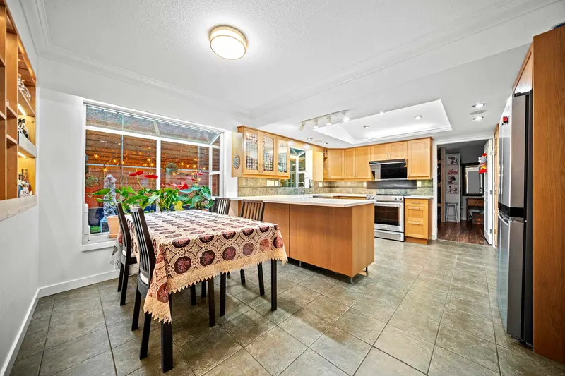 7831 MALAHAT AVENUE - photo 4 of 25