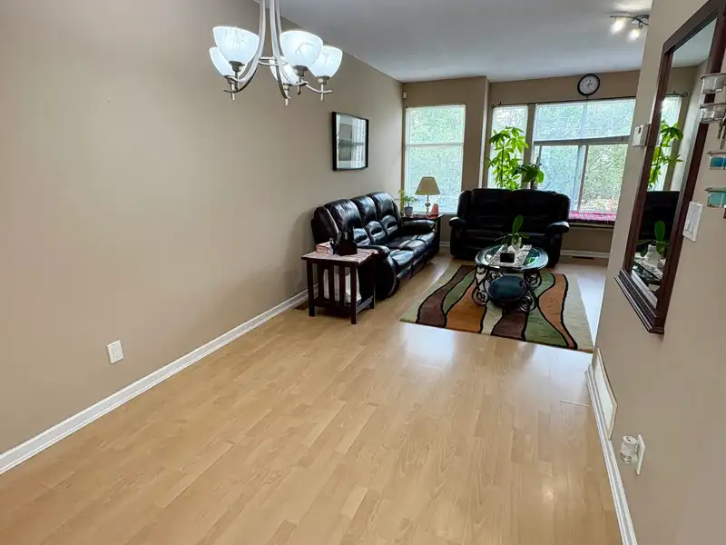 93 22888 WINDSOR COURT - photo 4 of 33