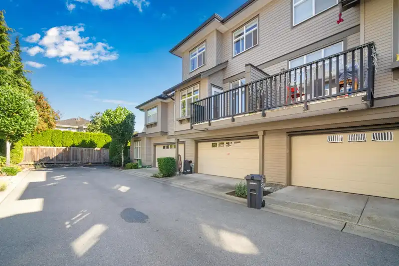69 7288 HEATHER STREET - photo 3 of 26