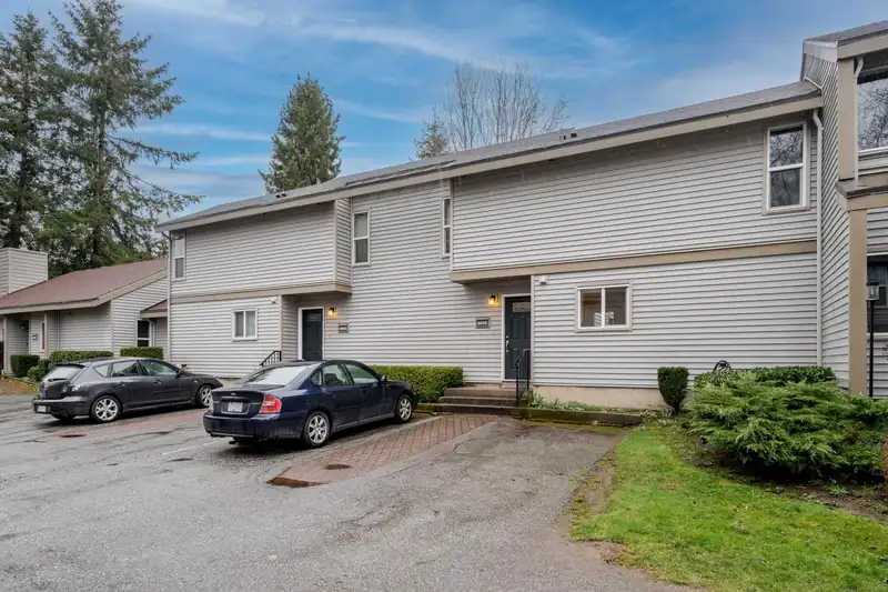 6078 E GREENSIDE DRIVE - photo 2 of 40