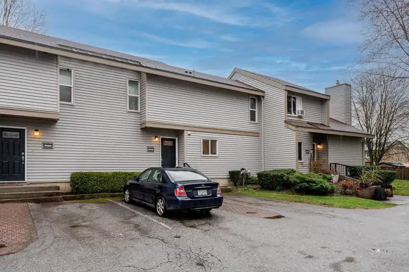 6078 E GREENSIDE DRIVE - photo 3 of 40