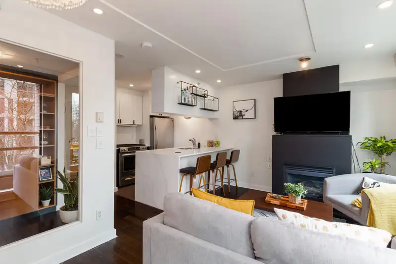 306 1003 BURNABY STREET - photo 1 of 20