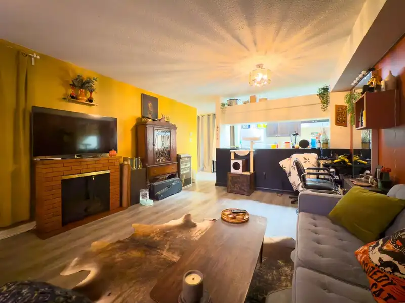 103 1040 E BROADWAY AVENUE - photo 4 of 29