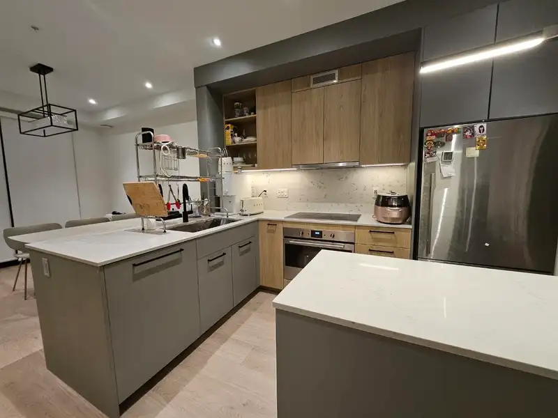 804 606 FOSTER AVENUE - photo 2 of 30
