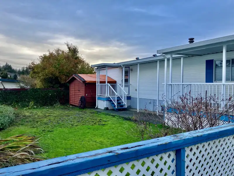 138 3300 HORN STREET - photo 1 of 23