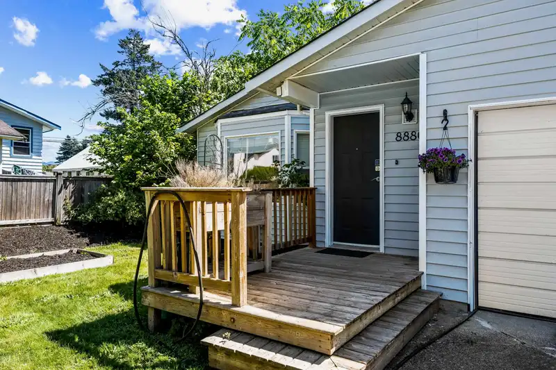 8880 ALLARD STREET - photo 4 of 30