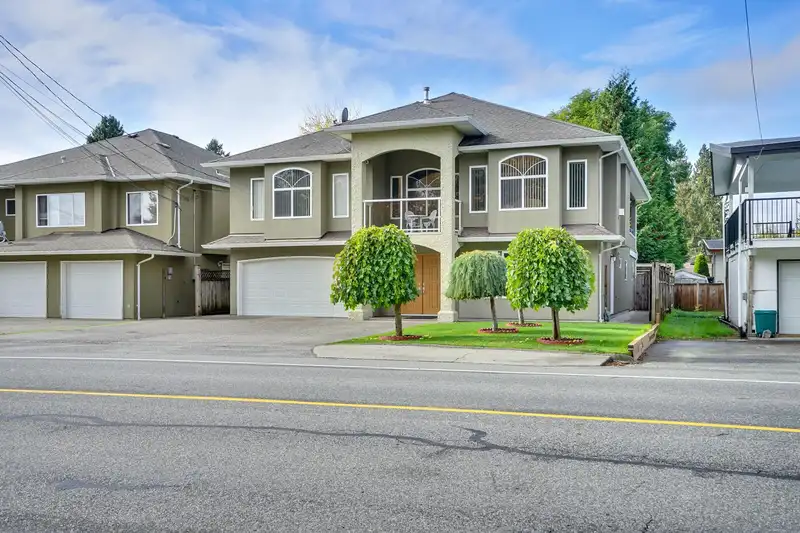 7699 WREN STREET - photo 2 of 40