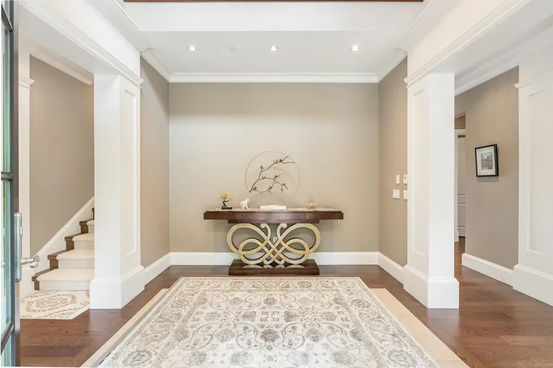 3918 SOUTHRIDGE AVENUE - photo 3 of 25