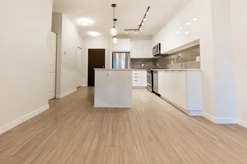 C315 8150 207TH STREET - photo 4 of 25