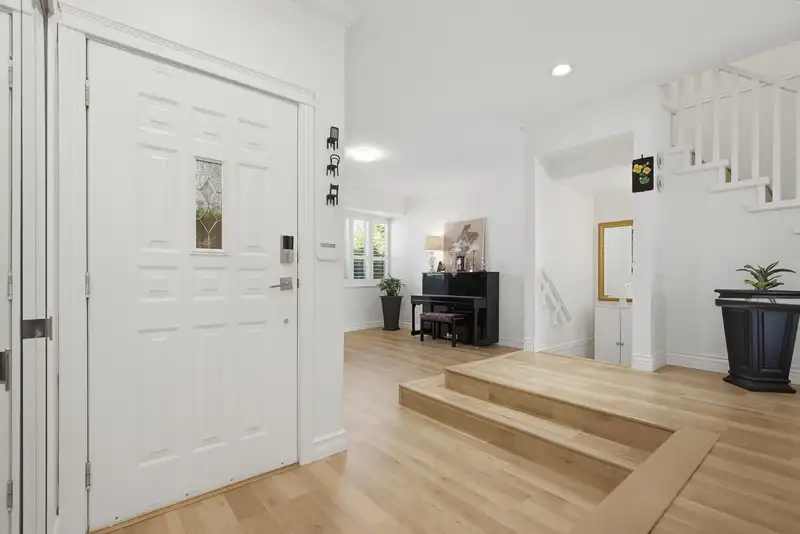 8 920 CITADEL DRIVE - photo 3 of 40