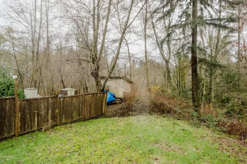 178 1413 SUNSHINE COAST HIGHWAY - photo 2 of 9