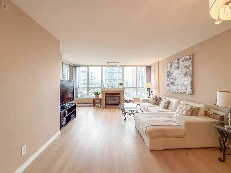 1507 2138 MADISON AVENUE - photo 3 of 21