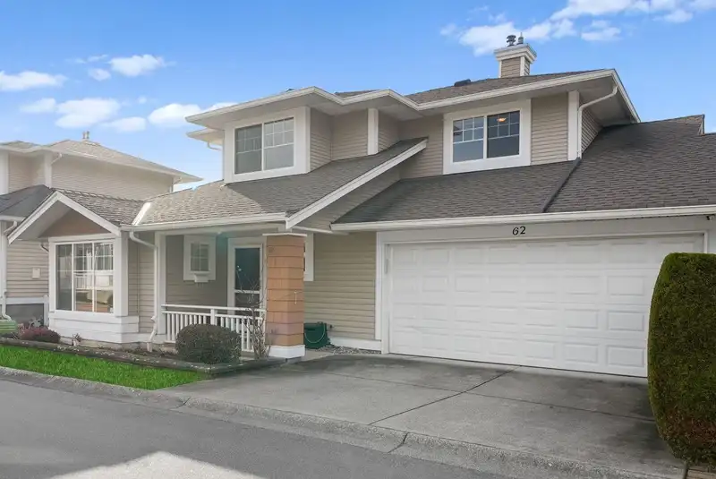 62 6885 184 STREET - photo 1 of 29