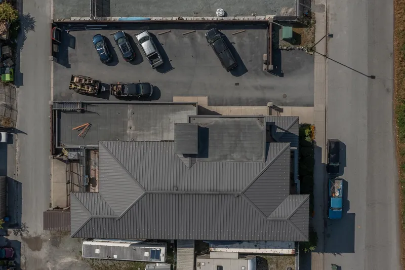 37738 THIRD AVENUE - photo 2 of 10