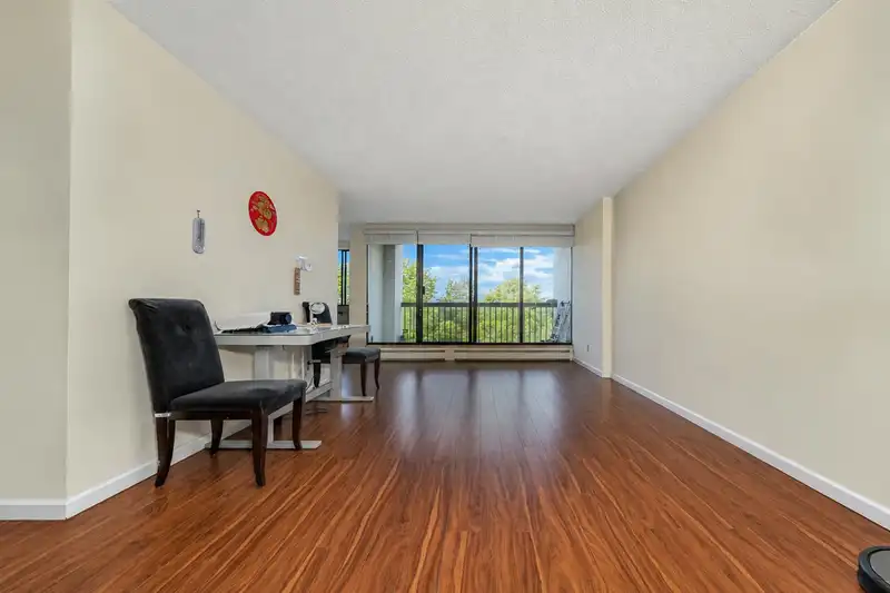 604 7100 GILBERT ROAD - photo 3 of 28