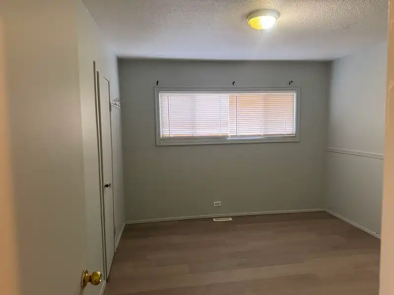 12893 114A AVENUE - photo 3 of 11