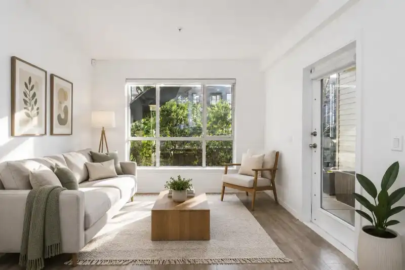104 2755 MAPLE STREET - photo 1 of 10