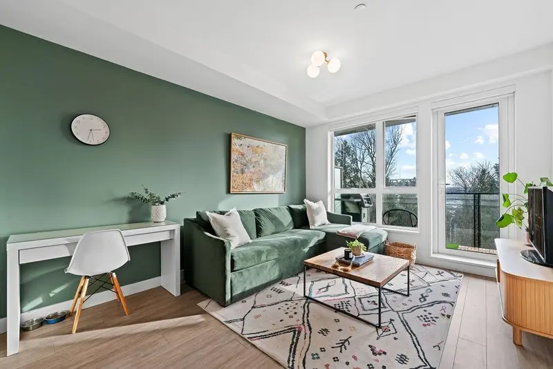 309 747 E 3RD STREET - photo 3 of 25