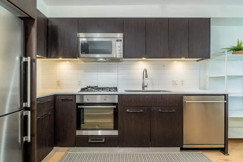 603 7733 FIRBRIDGE WAY - photo 4 of 11