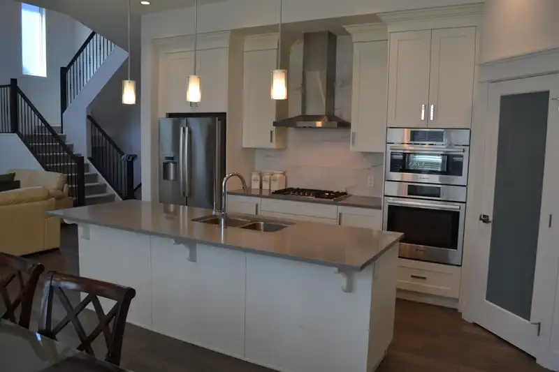 2122 167 STREET - photo 4 of 31