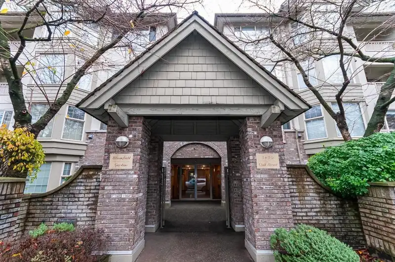 208 5650 OAK STREET - photo 1 of 13