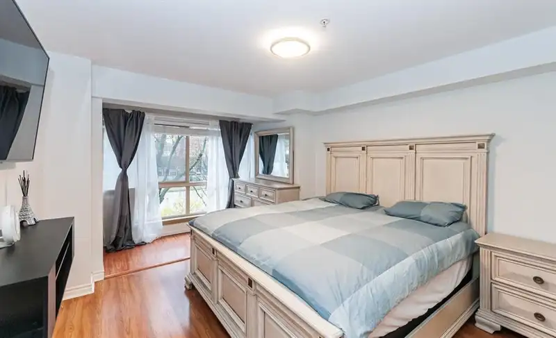 208 5650 OAK STREET - photo 3 of 13