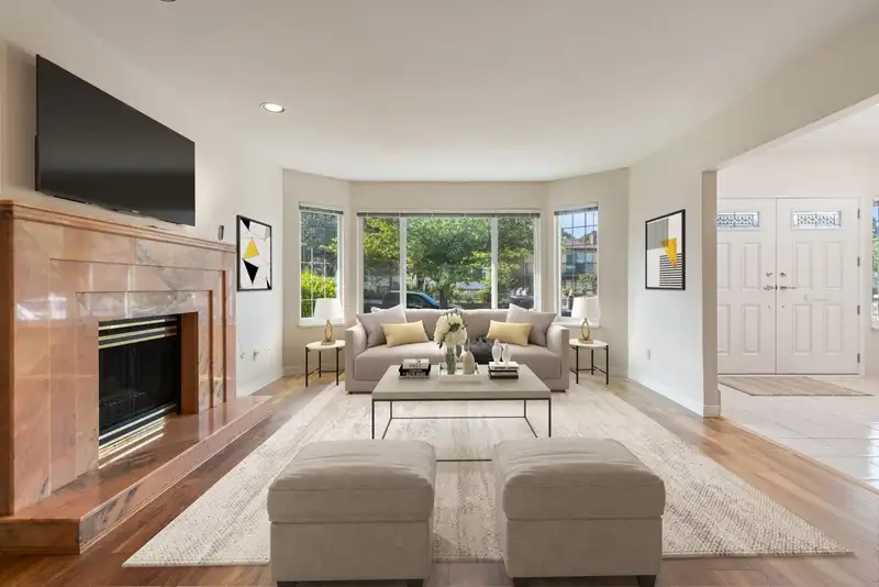 2267 E 35TH AVENUE - photo 2 of 38