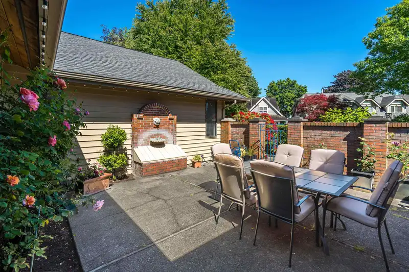 5775 GOLDENROD CRESCENT - photo 3 of 31