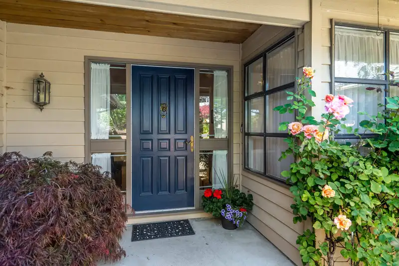 5775 GOLDENROD CRESCENT - photo 4 of 31