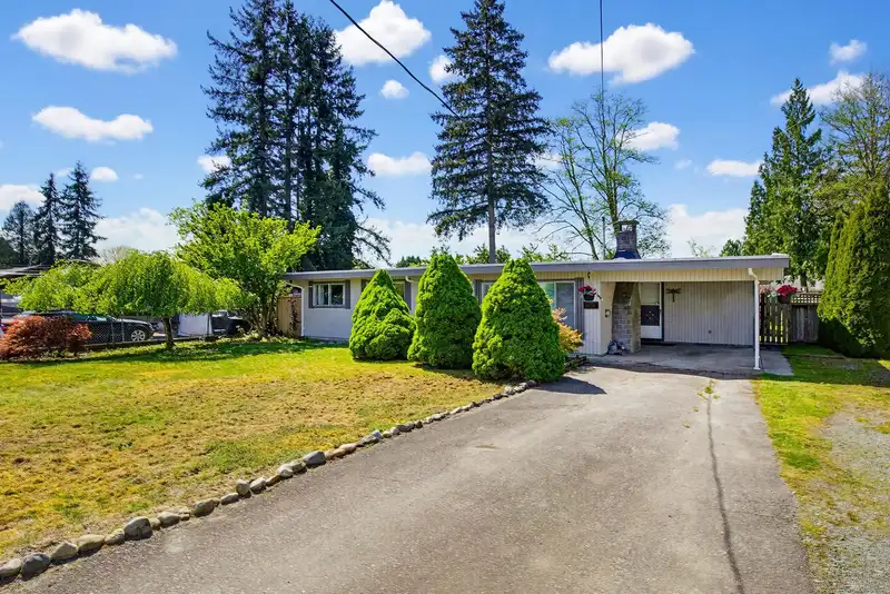11895 230 STREET - photo 1 of 33