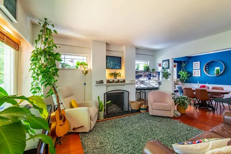 3346 W 11TH AVENUE - photo 4 of 28