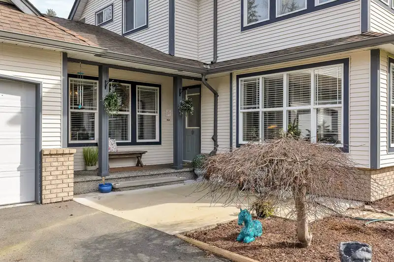 26497 126 AVENUE - photo 3 of 40