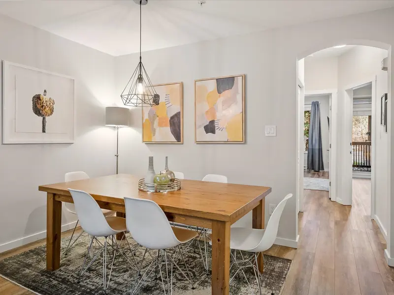 7 4385 NORTHLANDS BOULEVARD - photo 4 of 21