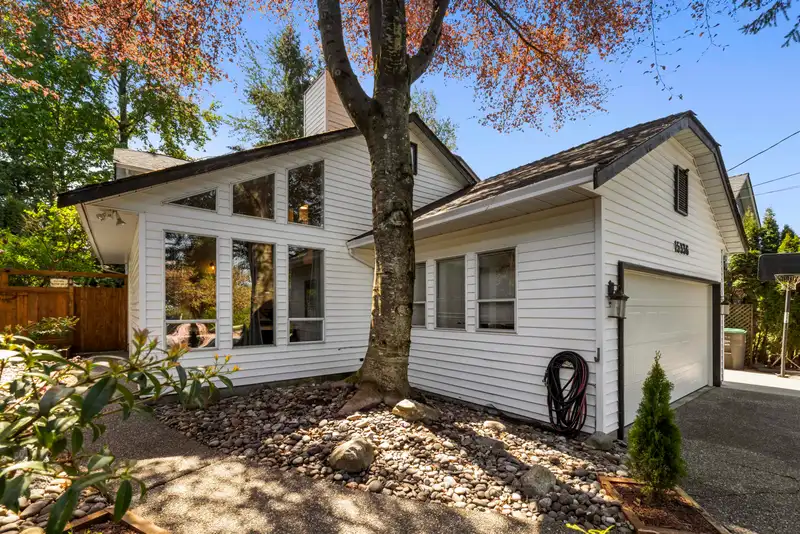 15336 112 AVENUE - photo 4 of 38