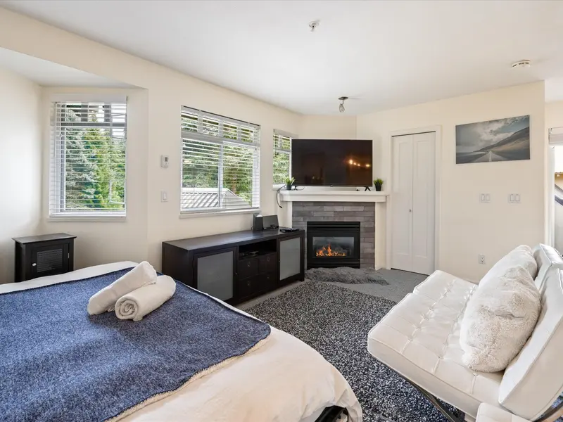 73 4335 NORTHLANDS BOULEVARD - photo 3 of 20