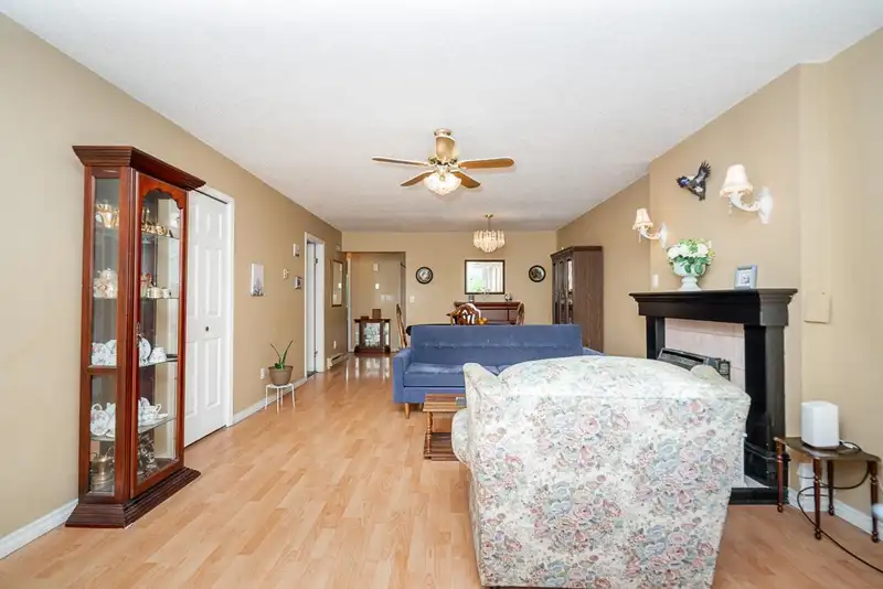 11 12049 217TH STREET - photo 4 of 25