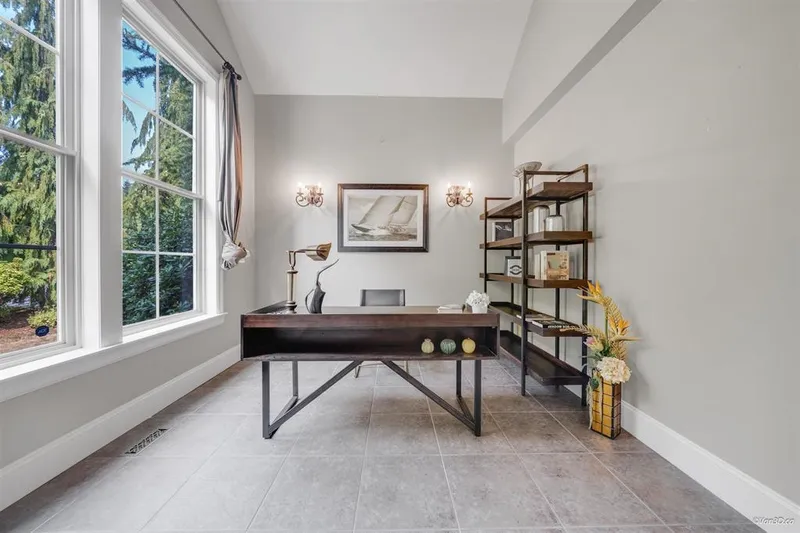 14208 33 AVENUE - photo 3 of 12