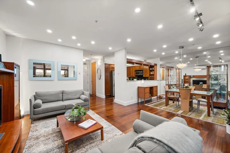 202 1750 W 2ND AVENUE - photo 4 of 25