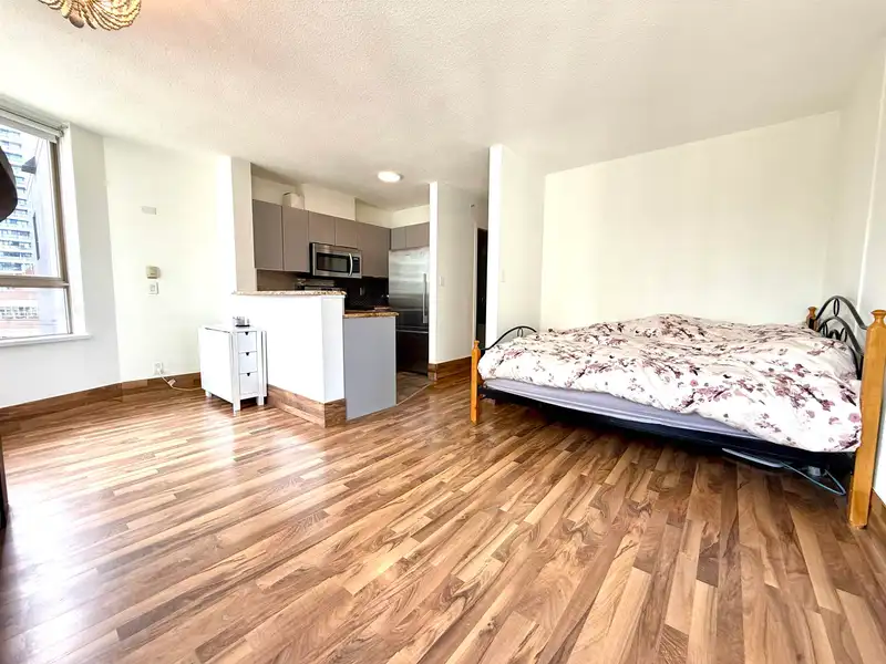 1007 1003 PACIFIC STREET - photo 2 of 8