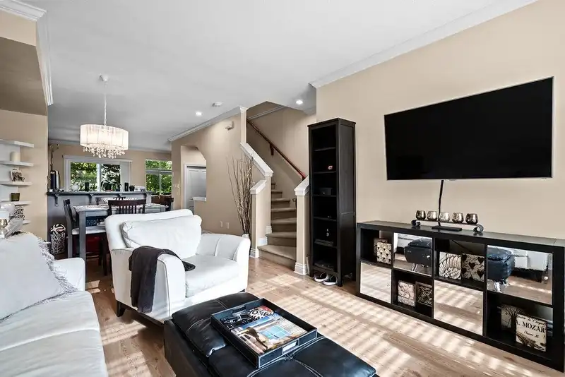 9 19330 69 AVENUE - photo 3 of 19