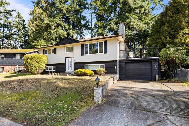 7334 111A STREET - photo 2 of 23