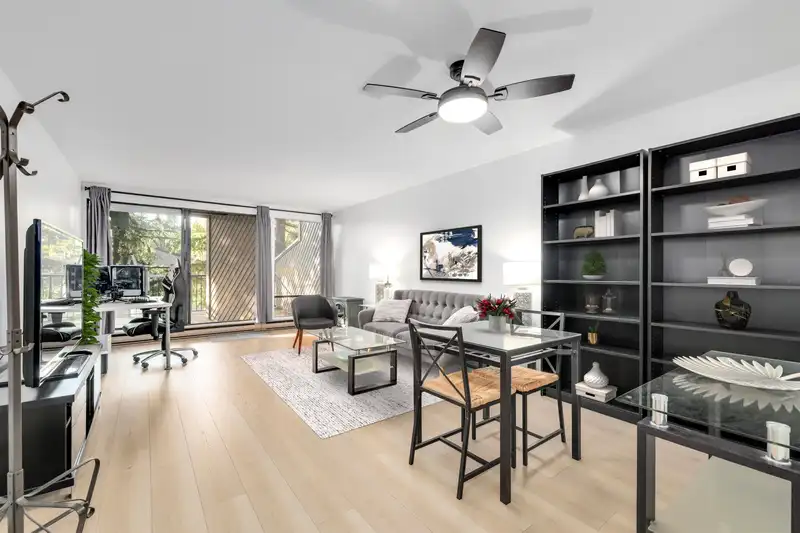 106 9300 GLENACRES DRIVE - photo 1 of 22