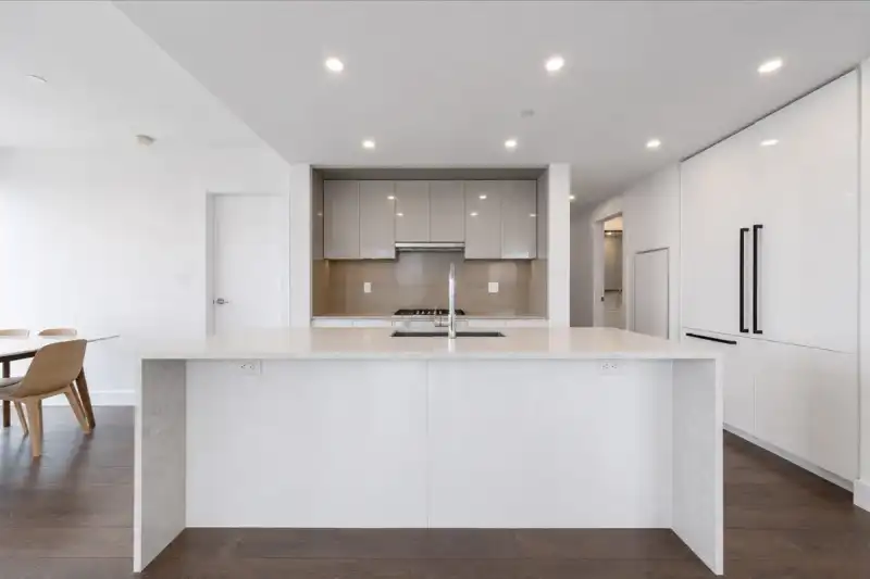 3108 4711 HAZEL STREET - photo 1 of 23