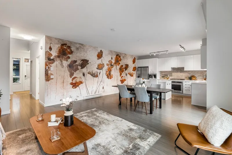 153 3500 BURKE VILLAGE PROMENADE - photo 4 of 25