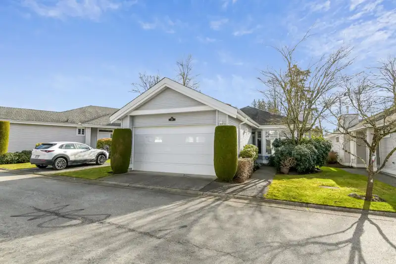 22 20770 97B AVENUE - photo 2 of 28