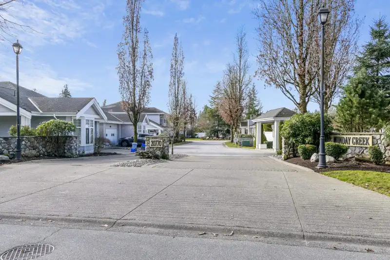 22 20770 97B AVENUE - photo 3 of 28