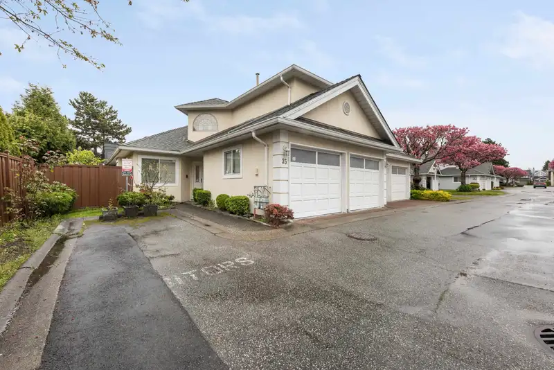 35 8051 ASH STREET - photo 1 of 27