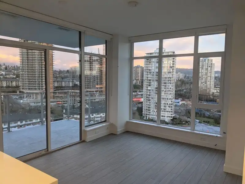 2504 2351 BETA AVENUE - photo 3 of 11