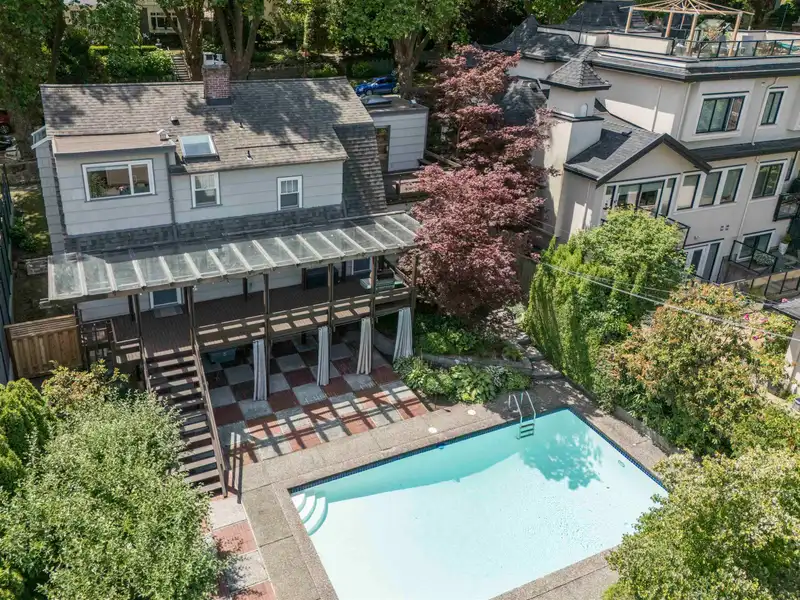 3877 W BROADWAY - photo 2 of 40